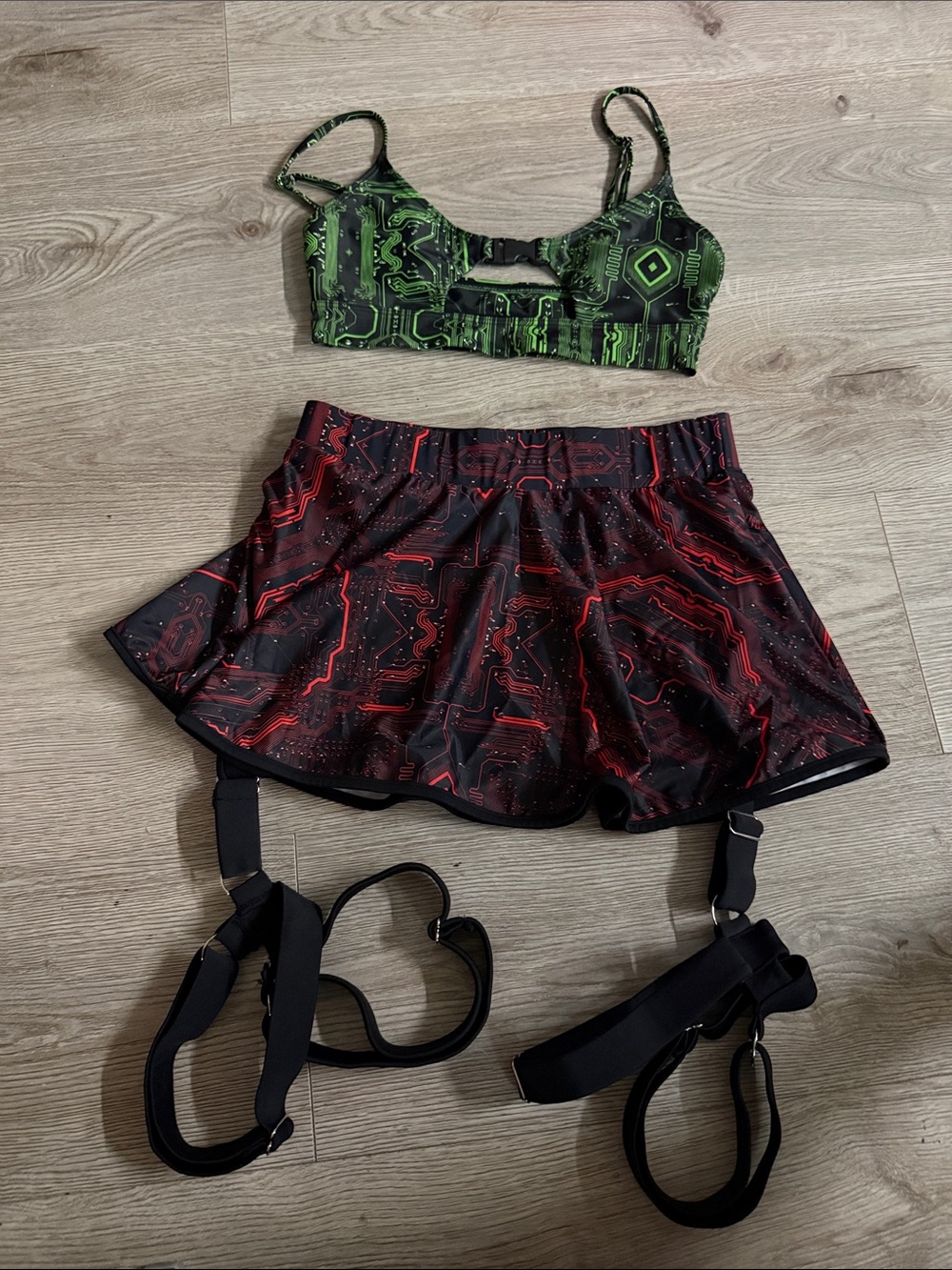 I Heart Raves Circuit-Print skirt and top set in Red and green